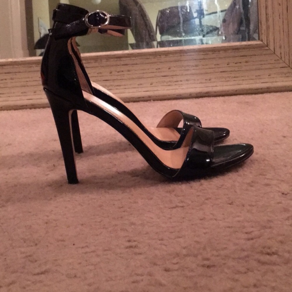 Sexy black heels